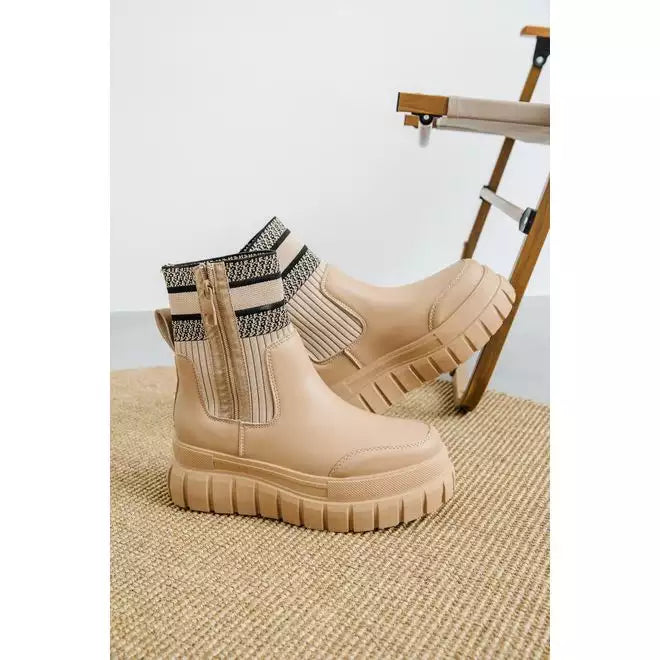 chunky flat heel zip boots