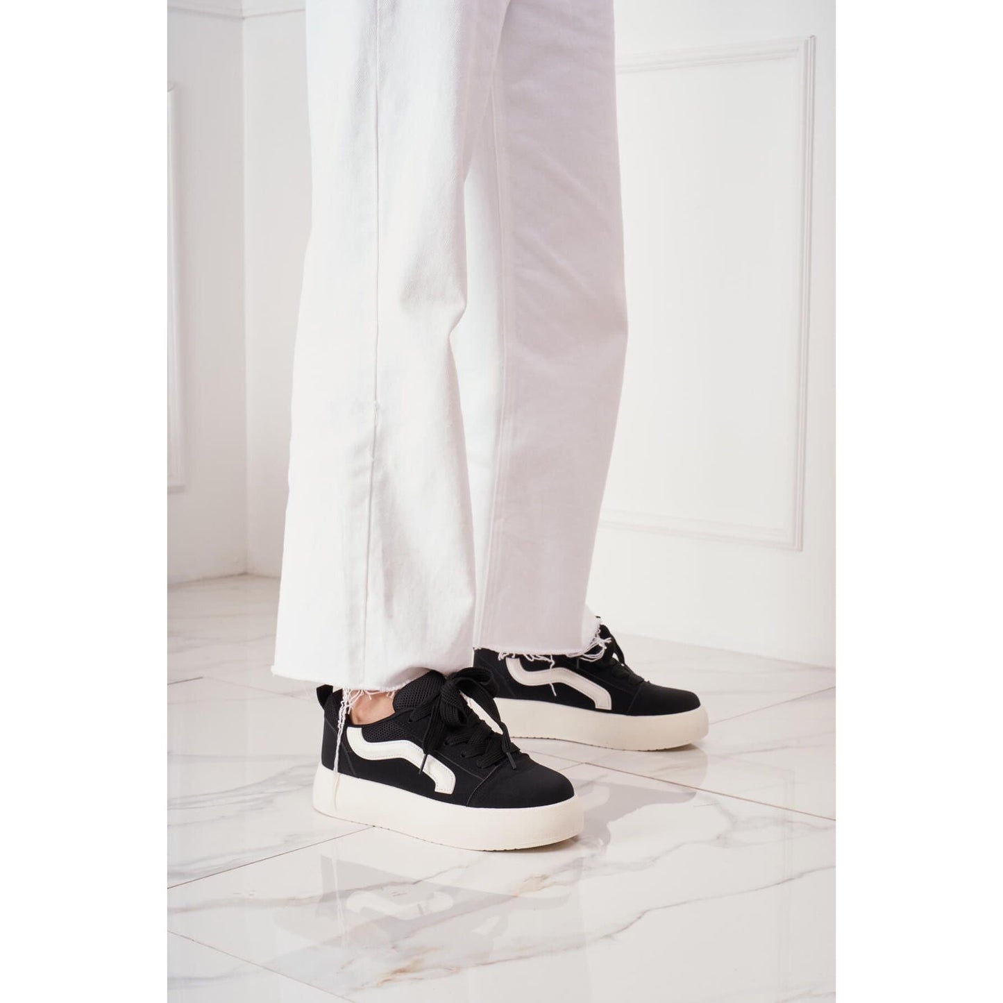 Platform trainers